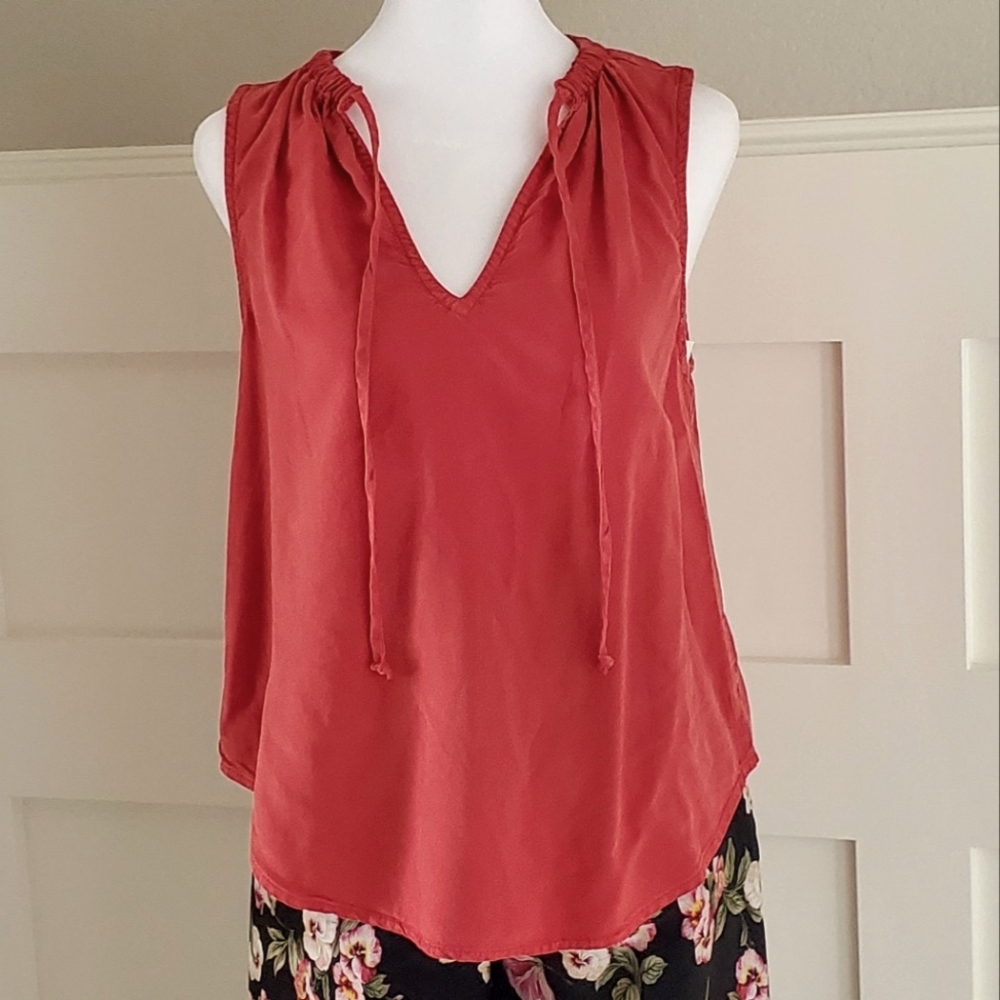 Cloth & Stone Top, Brushed Tencel Sleeveless Top, VNeck,Tie, Red, XS, NWT